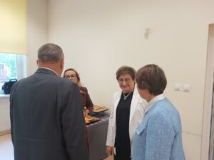 Pani Dziekan WNoZ Prof. Jolanta Kujawa i zaproszeni Goście